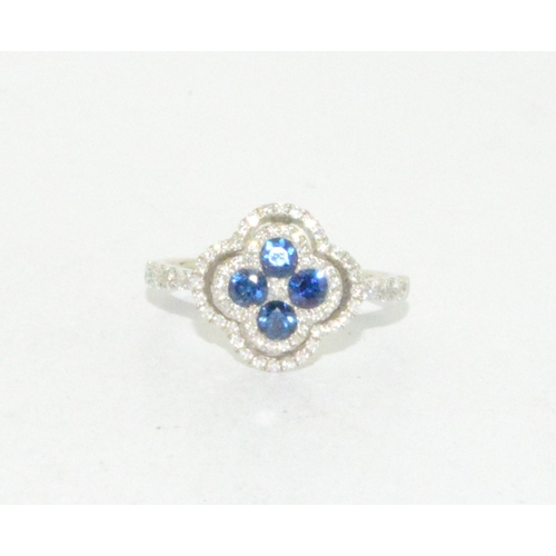 209 - 18ct white gold Sapphire and Diamond clover leaf design dress ring size L