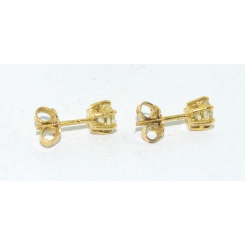 275 - Pair 18ct gold Diamond stud earrings of approx 1.5cts total