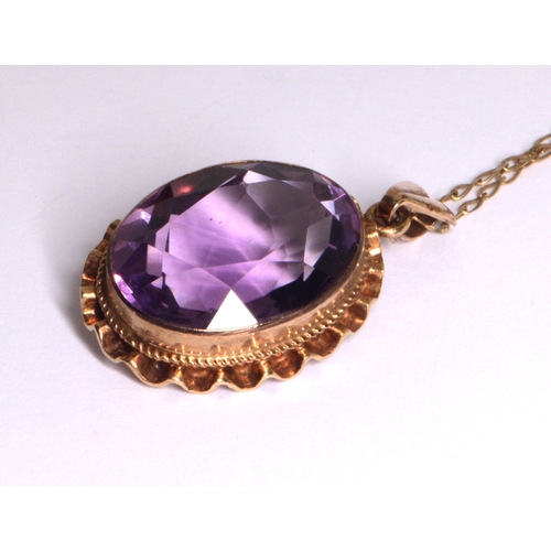 198 - 9ct gold Amethyst pendant necklace on a 9ct gold chain of 44cm long 3.9grams