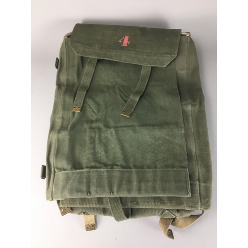 289 - 1962 Military Canvas Radio/Larkspur Back Pack, Desert Coloured 1941? Haversack Canvas, and an Olive ... 