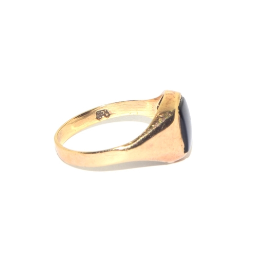 305 - 9ct gold gents Jet stone signet ring size M