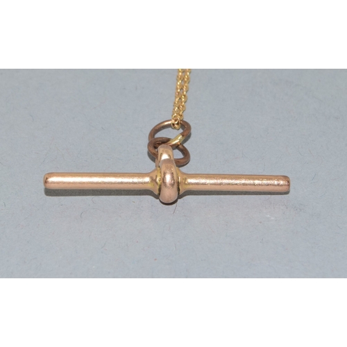 42 - 9ct gold T-bar pendant necklace 3.7grams and 40cm long