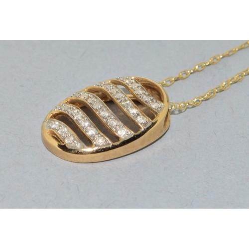 204 - 9ct gold Diamond 5 row pendant necklace on a 9ct gold neck chain of 42cm long