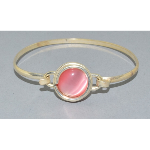 147 - Mixed silver jewellery a ring, flat link neck chain and a pink quarts bracelet&nbsp;