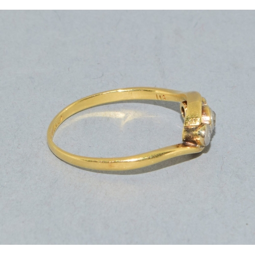 25 - 18ct gold ladies vintage Diamond trilogy ring size M
