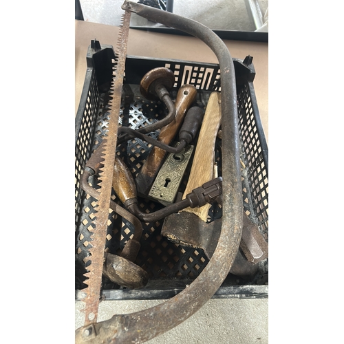 Lot 985       