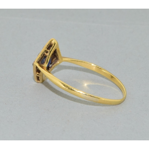 63 - 18ct gold (tested) ladies Art Deco Diamond and Sapphire diamond shape ring size R