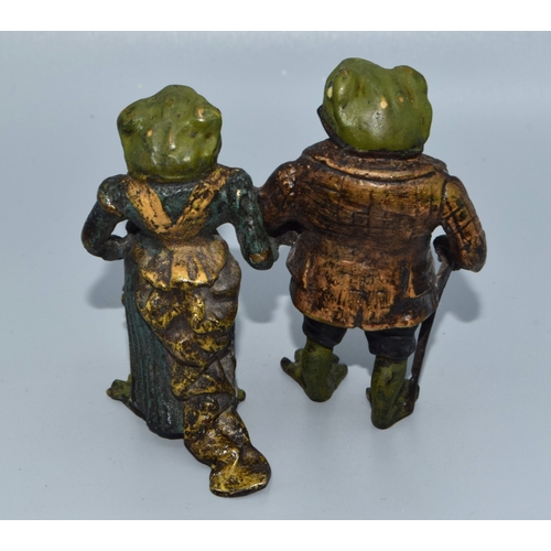Pair of cold painted Bronze Mr and Mrs Toad figures 7x7x3cm
