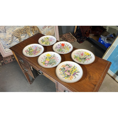 25 - Set of six bone china plates, 