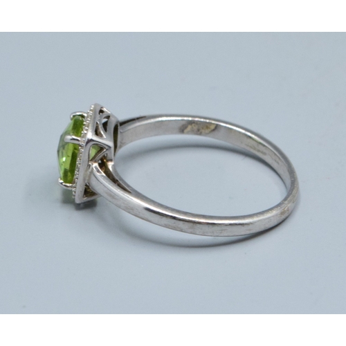 26 - 9ct white gold ladies Peridot and Diamond square shape halo cluster ring the head measures 8.5mm squ... 