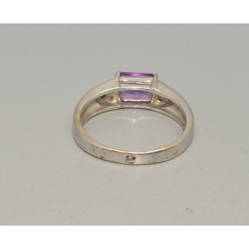 69 - 9ct white gold ladies Amethyst and Diamond shoulder bar ring size N, 2.9grams