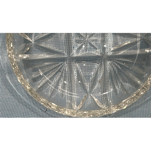 82 - Asfour Crystal miniature swan figurine with faceted clear crystal body, moulded neck, and frosted be... 