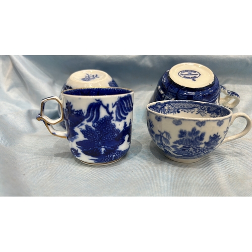 198 - Group of four English blue and white flow-blue porcelain teacups, assorted transfer-printed chinoise... 