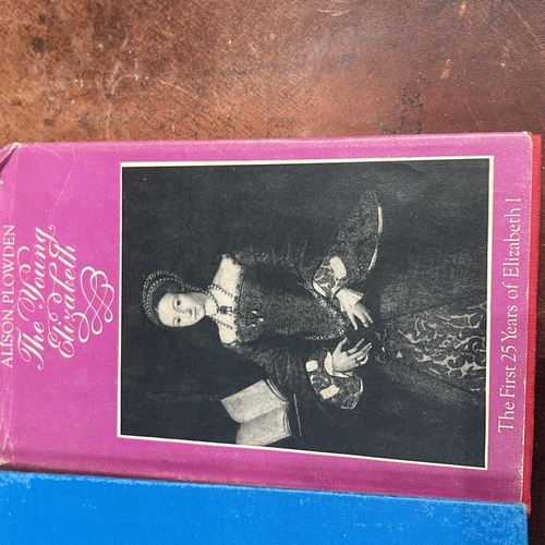 401 - Set of 5 scholarly volumes on British royalty: Fraser’s “The Six Wives of Henry VIII” and “Mary Quee... 