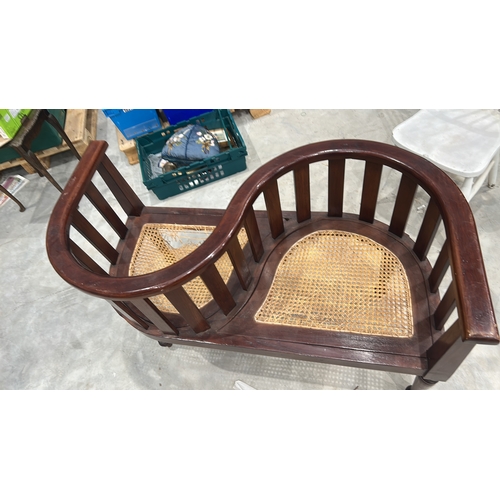 209 - Colonial-style mahogany tête-à-tête conversation bench with serpentine spindle backrest and twin wov... 