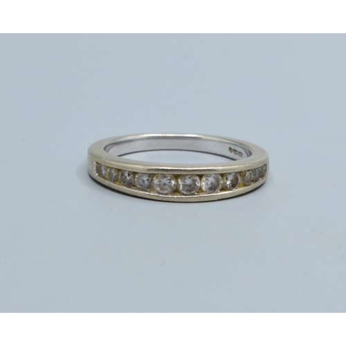 46 - 9ct white gold ladies Graduating Diamond half eternity ring with an estimated Diamond value of 0.33c... 