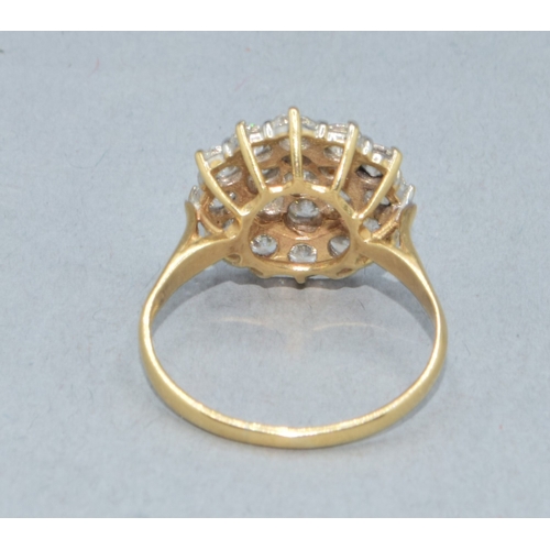 95 - 9ct gold ladies clear stone large cluster cocktail ring size Q 3.7grams