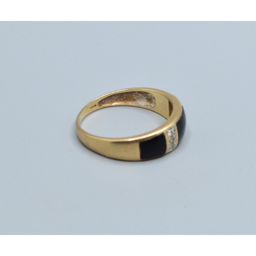 138 - 9ct gold Jet and accent Diamond ring size P, 2.8grams