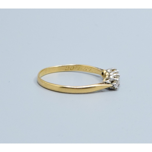 181 - 18ct gold ladies vintage 4 stone Diamond bar ring with nice bright stones estimated diamond value 0.... 