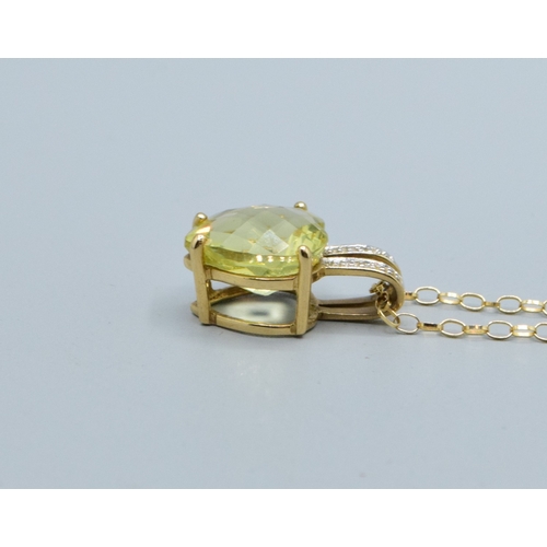 17 - 9ct gold ladies Citrine and Diamond pendant necklace of 2.0cm drop on a 9ct gold chain of 44cm long