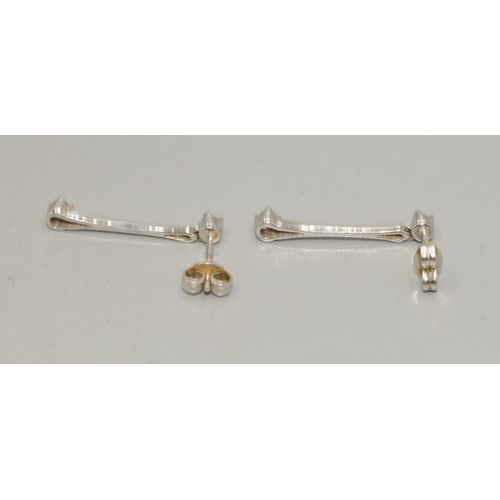 4 - Super 18ct white gold Diamond drop earrings in a contemporary design with estimated 0.25ct diamond a... 