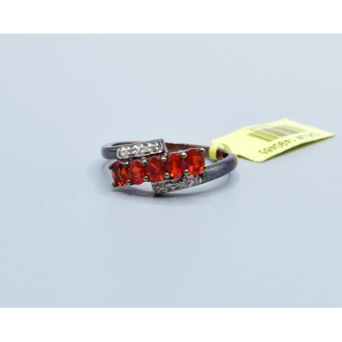 128 - New with Tag 925 silver/gold garnet and Diamond twist shape dress ring size R