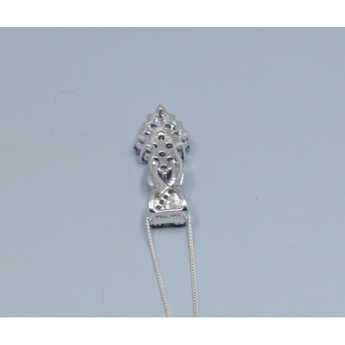 352 - TGGC Tanzanite 925 silver pendant necklace