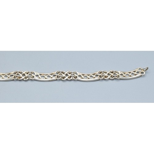 148 - 925 silver very unusual design neck chain with a flat box  and scroll design with lobster claw catch... 