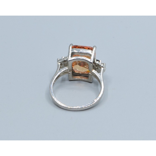 205 - 925 silver ladies Pink Topaz and clear gem stone decoration rectangular face statement ring size P