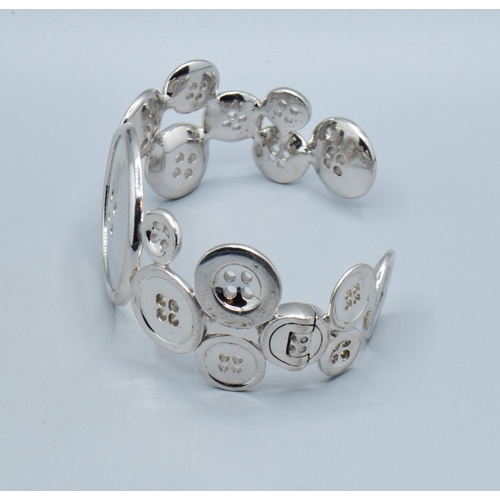 292 - Rare unusual heavy 925 silver solid Button bracelet 33mm at widest 18mm at narrowest 67grams&nbsp;