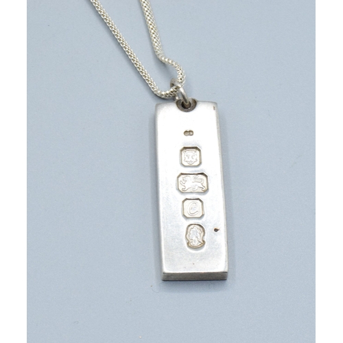 309 - 925 silver full hallmarked silver Ingot on a New 925 silver snake skin design neck chain of 45cm lon... 