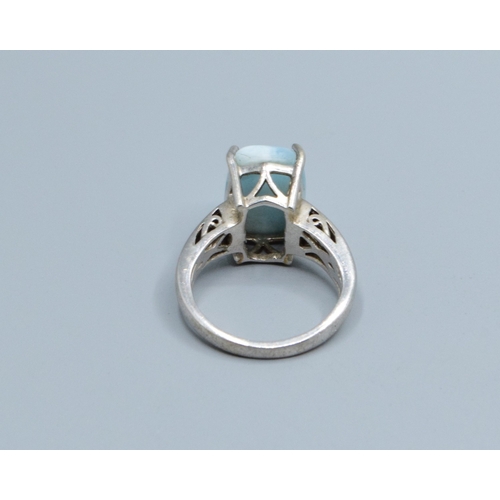 865 - 925 silver ladies Larimar quarts rectangular solitaire dress ring the head being 1.5x1.0cm held in a... 