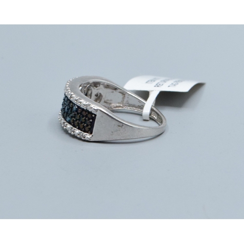 845 - New with Tag 925 silver ladies both Blue and White Diamond row ring size P