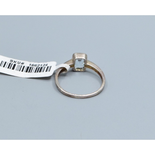 808 - New with Tag 925 silver/gold ladies Aquamarine dress ring size R