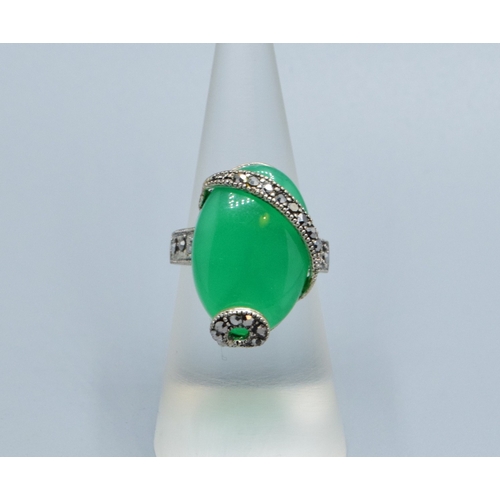 783 - 925 silver ladies Green Chalcedony with fancy Marcasite weave decoration statement ring the head siz... 