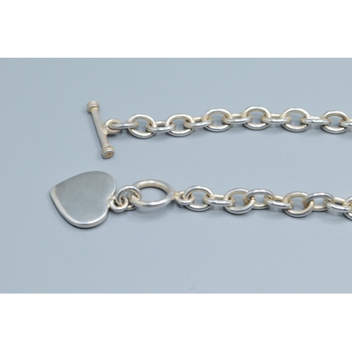 857 - 925 silver heart neck chain with T-bar catch 44cm long links 0.70cm wide 45 grams