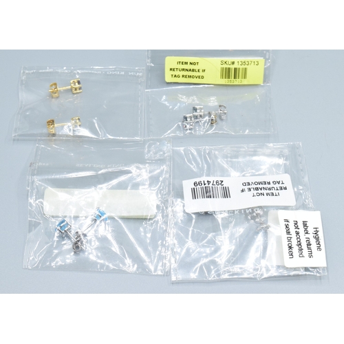 832 - 4 x New with Tag pairs of 925 silver stud earrings