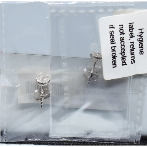 832 - 4 x New with Tag pairs of 925 silver stud earrings