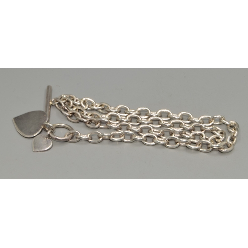 822 - 925 silver double heart pendant necklace with T-bar catch 41cm long 31grams