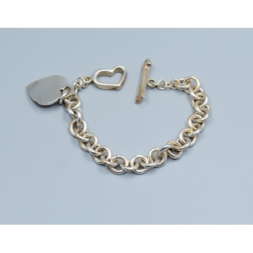 814 - 925 silver ladies double heart bracelet with the arrow clasp 18cm long 39grams