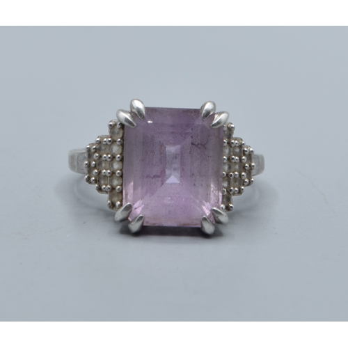 Lot 518       