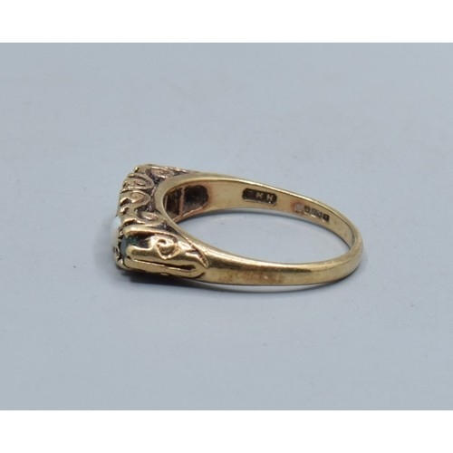 534 - Vintage ladies Emerald and Opal 5 stone ring in 9ct gold set in a classic scroll design size M, 3.4g... 