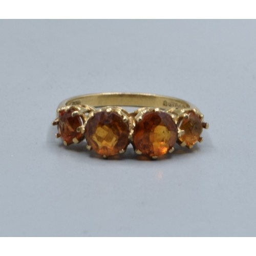542 - 9ct gold ladies vintage 4 stone Amber Citrine ring held in a claw setting size N, 3.0grams