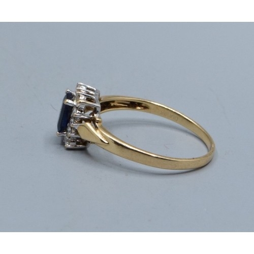 551 - 9ct gold ladies square shape Sapphire and Diamond halo dress ring size Q, 2.0grams