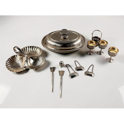 146 - A collection of good quality silver plate.Including an Elkington & Co serving dish, unmarked dec... 