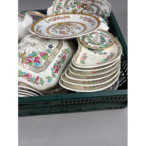 526 - A job lot of indian tree pattern dinner ware.