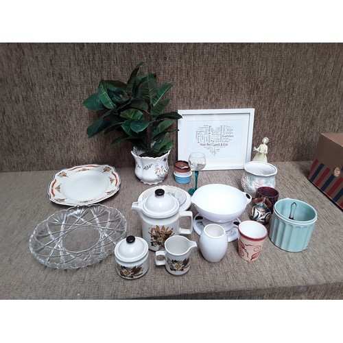 138 - Box of items including coffee set