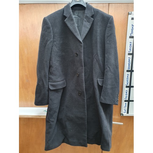 115 - cashmere Scott and Tayloy crombie coat size 46R