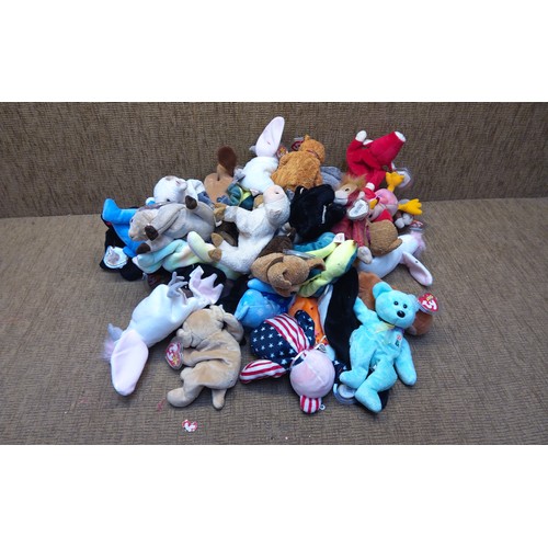 197 - Approx. 50 Ty Beanie Babies.