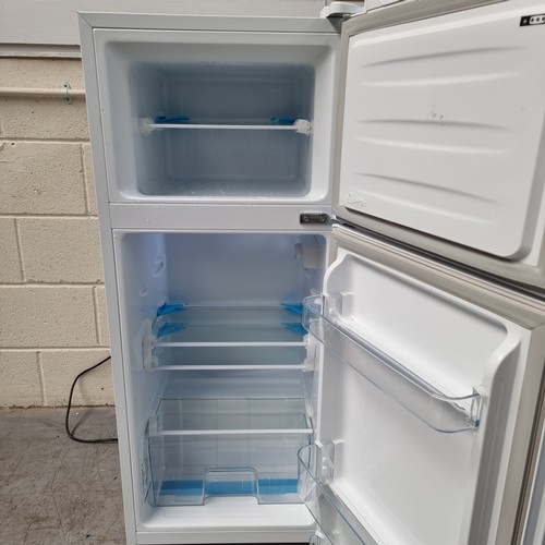 16 - Fridgemaster  Fridge Freezer